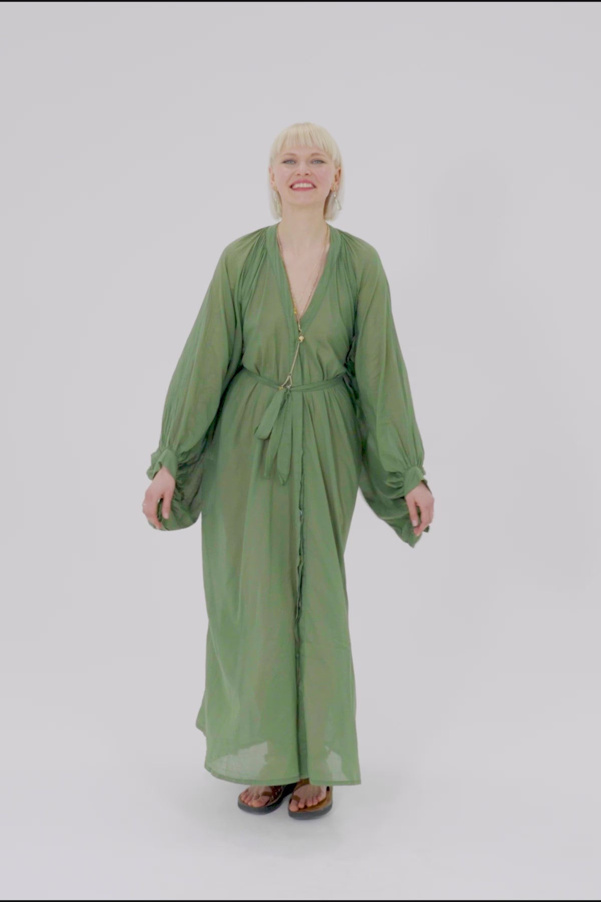 Load video: Olive