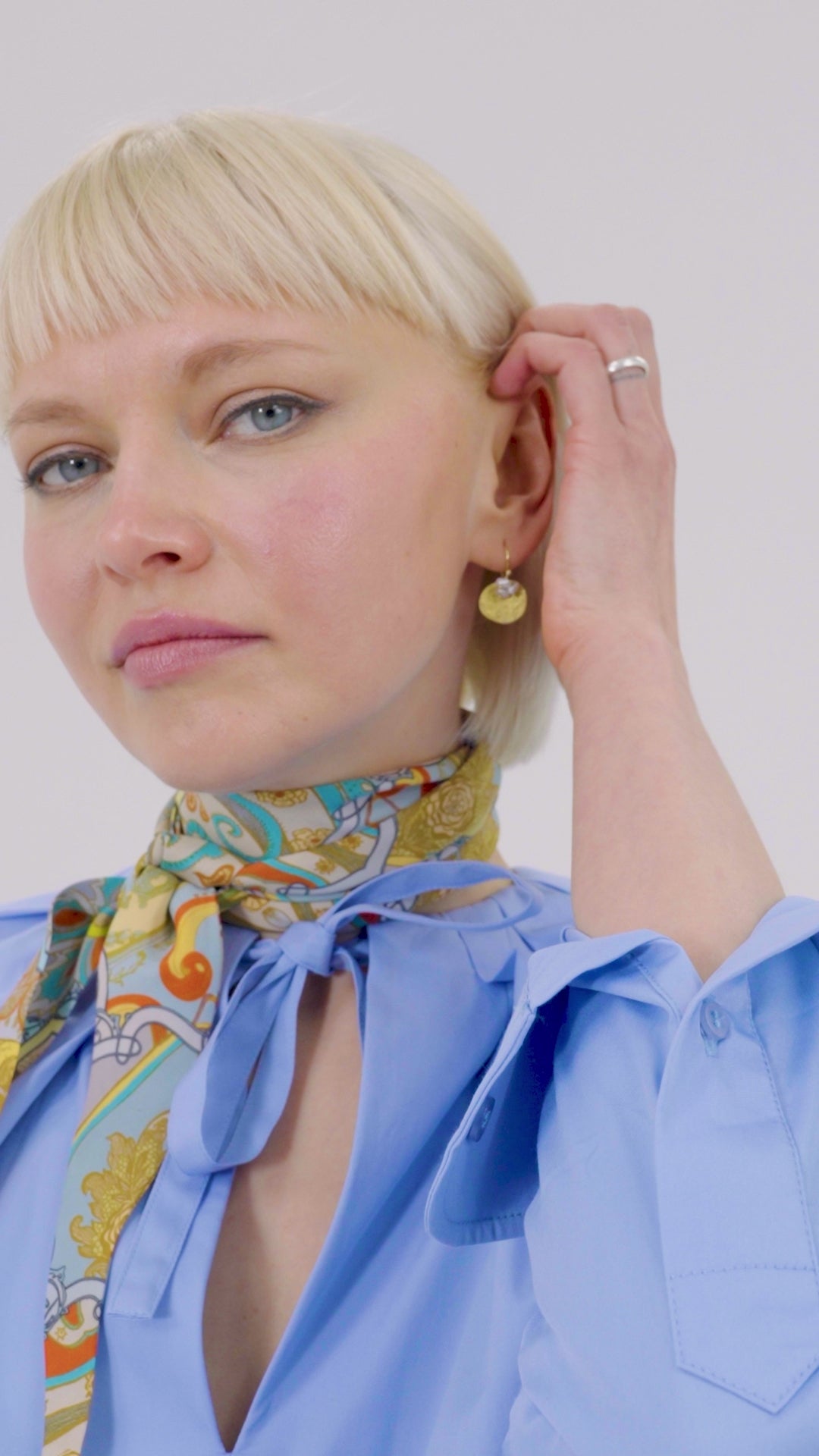 Load video: Shila earrings