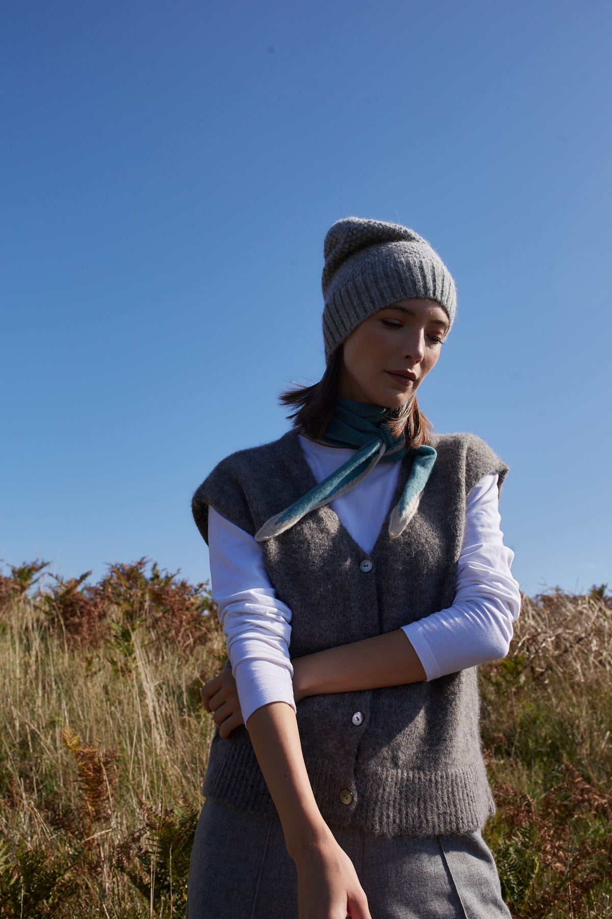 Austen Spindle-shaped Knitted Cashmere Scarf Air Force Blue