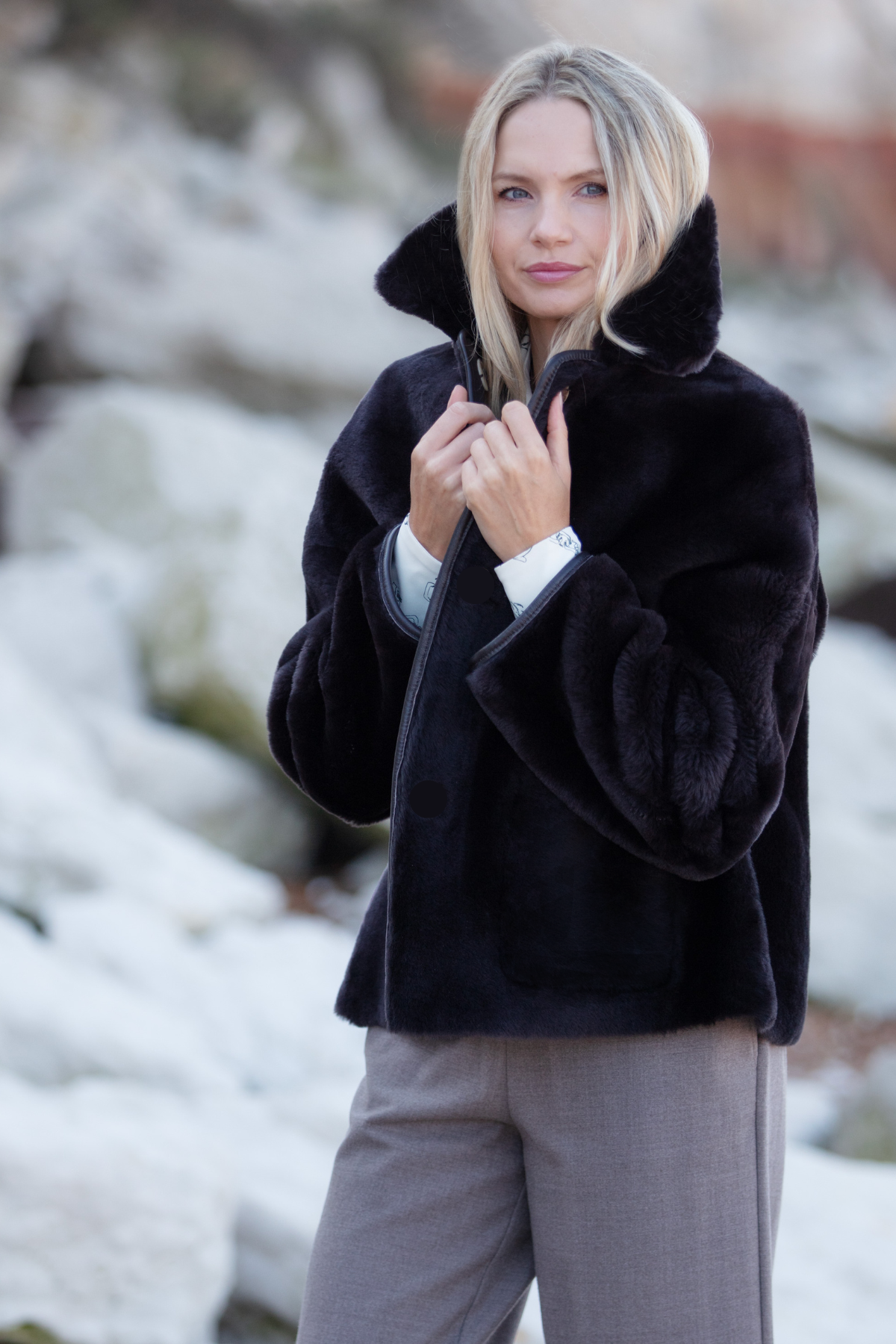 Shearling Coats & Jackets for Women – Stoned & Waisted
