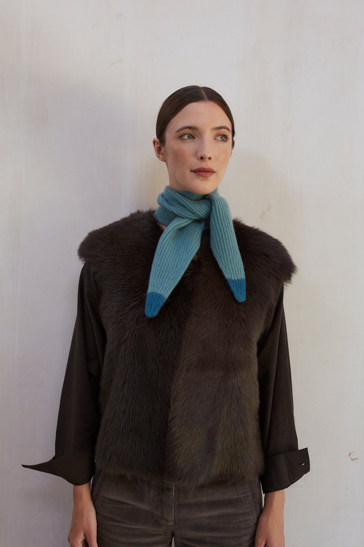 Dorothy Cashmere Neck Scarf Blue