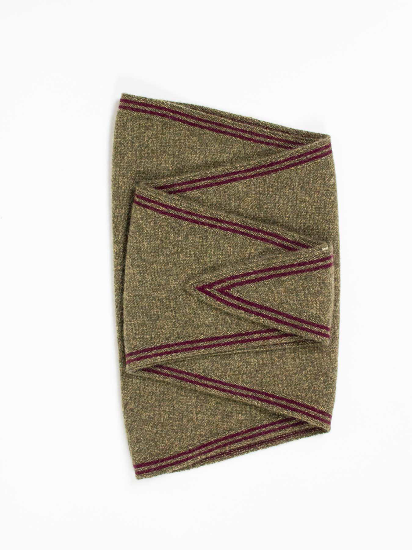 Bronte Spindle-shaped Knitted Cashmere Scarf