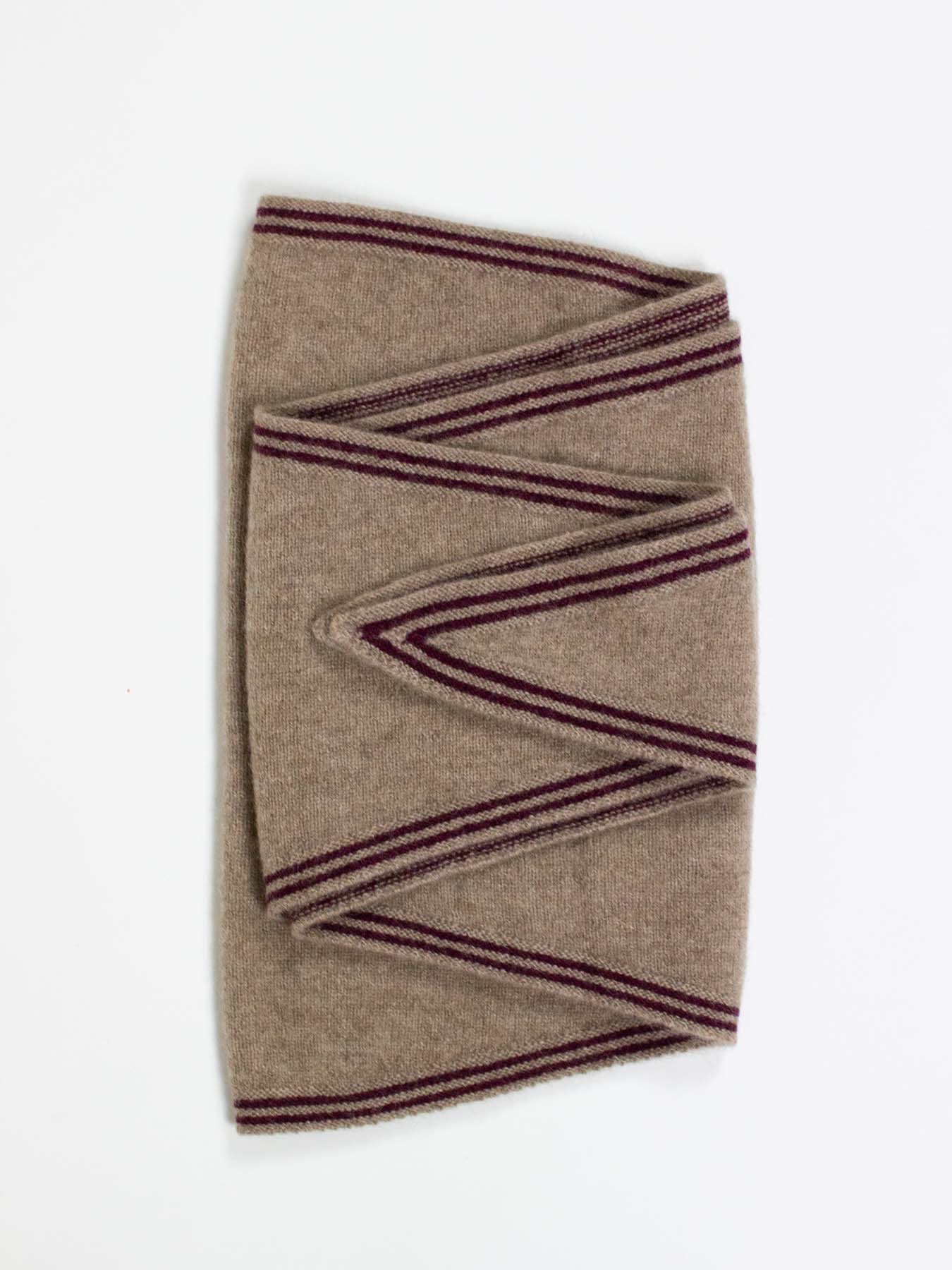 Bronte Spindle-shaped Knitted Cashmere Scarf