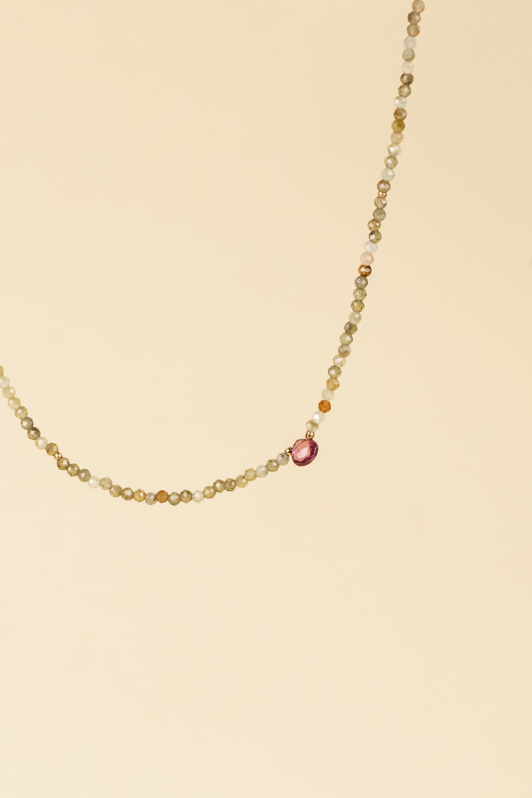 Trahir Green Crystal / Rose Quartz Necklace