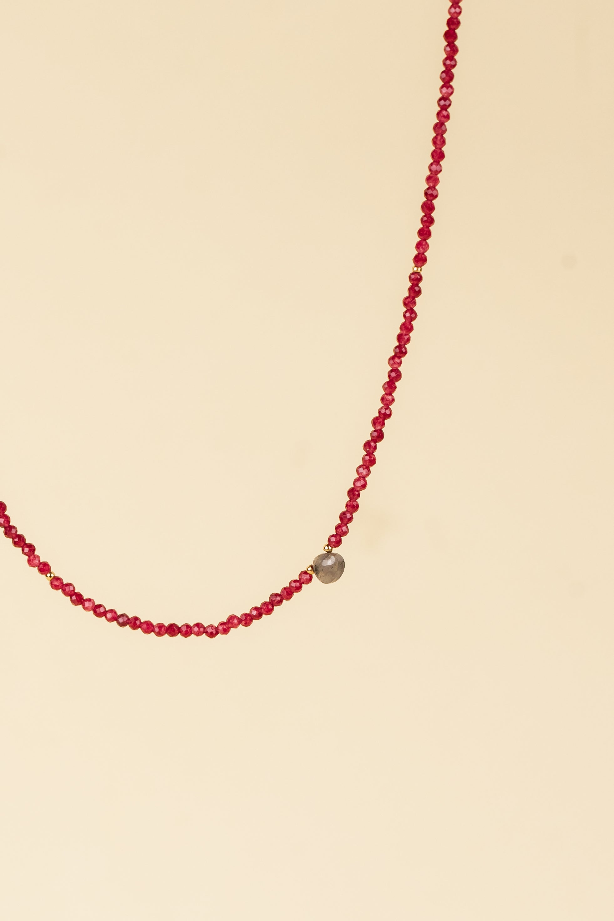 Trahir Red Crystal / Labradorite Necklace