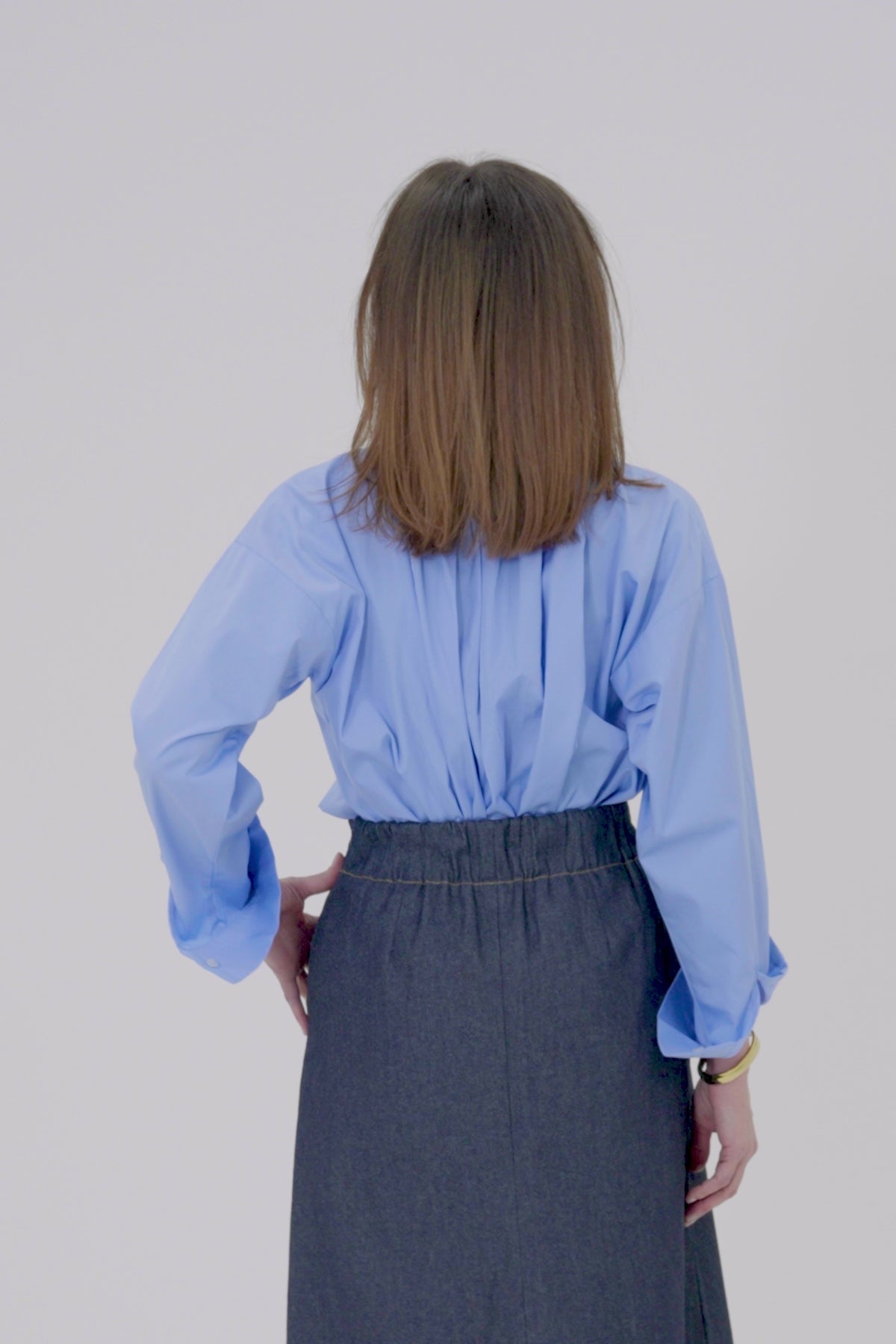 Load video: Blue 