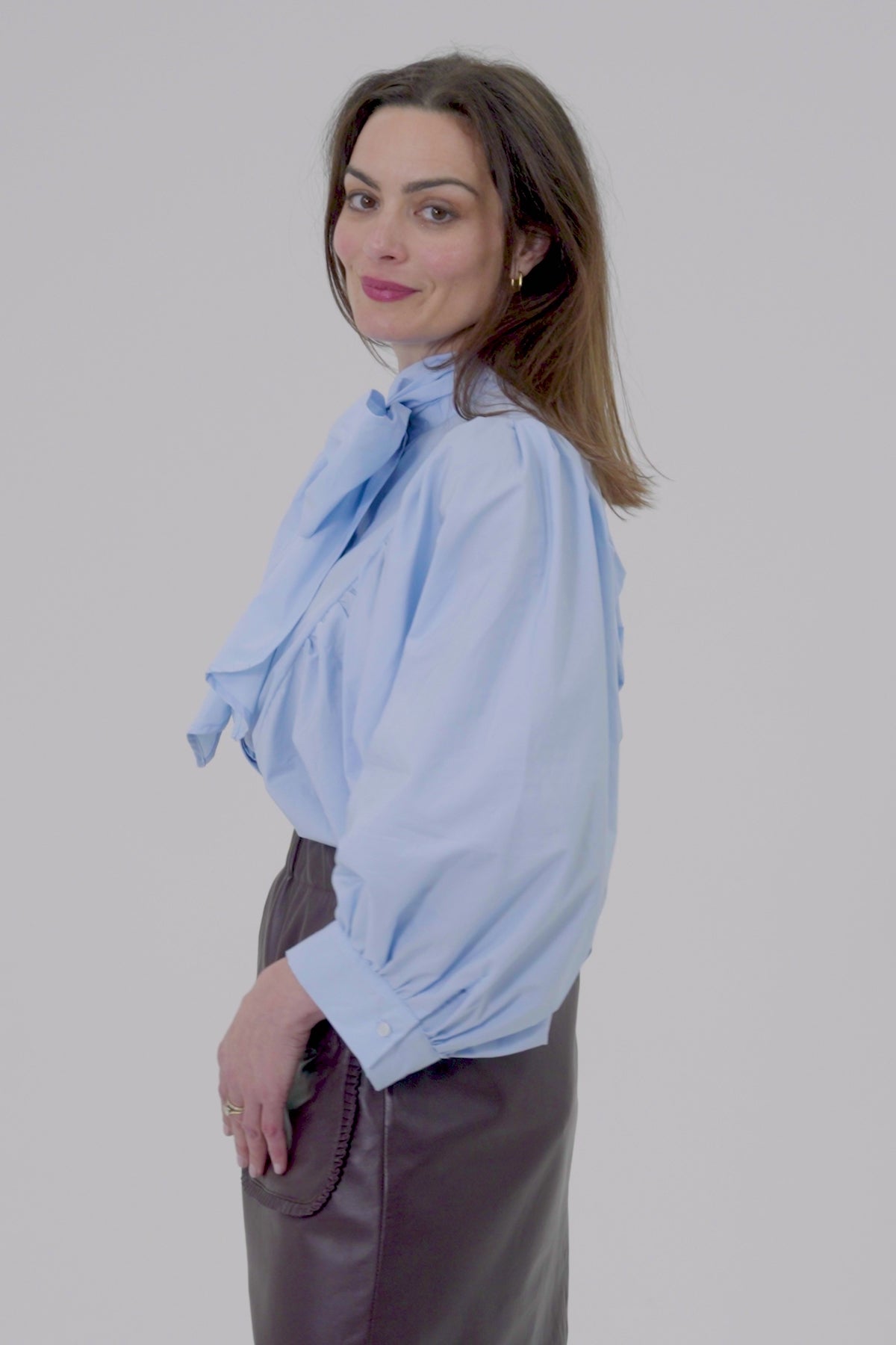 Load video: Light-Blue